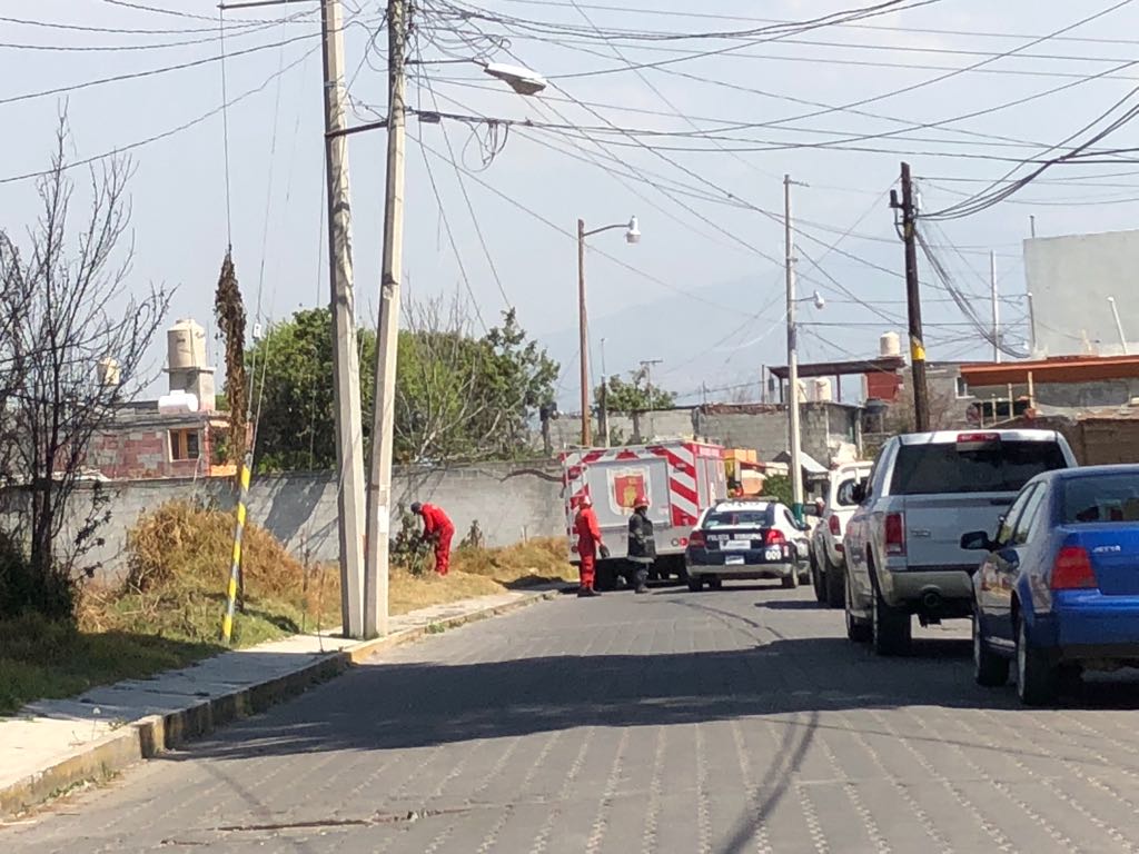 Sofocan bomberos incendio en Ixtulco